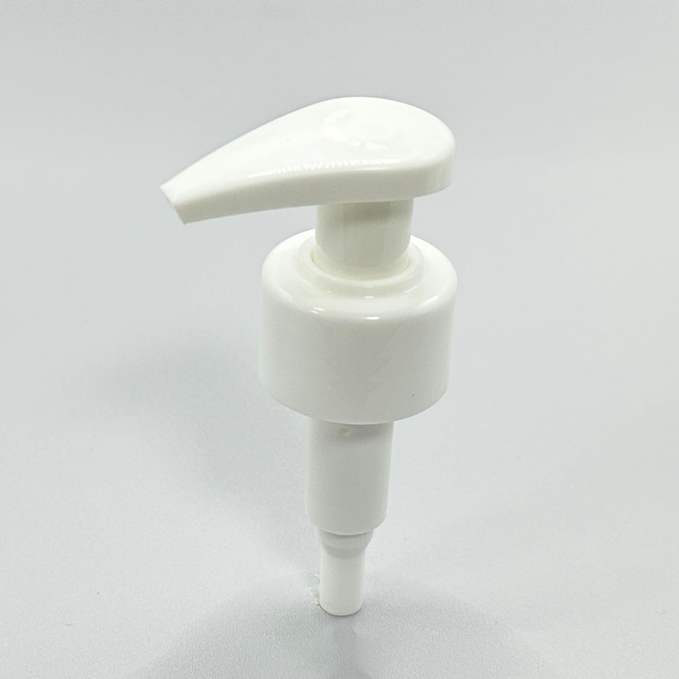 24/410 1.5cc Right-Left Lock Lotion Pump for Pet Shampoo