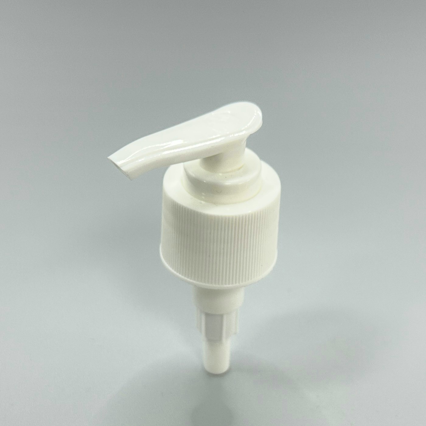 24/410 1.5cc Screw Lotion Pump for Shower Gel
