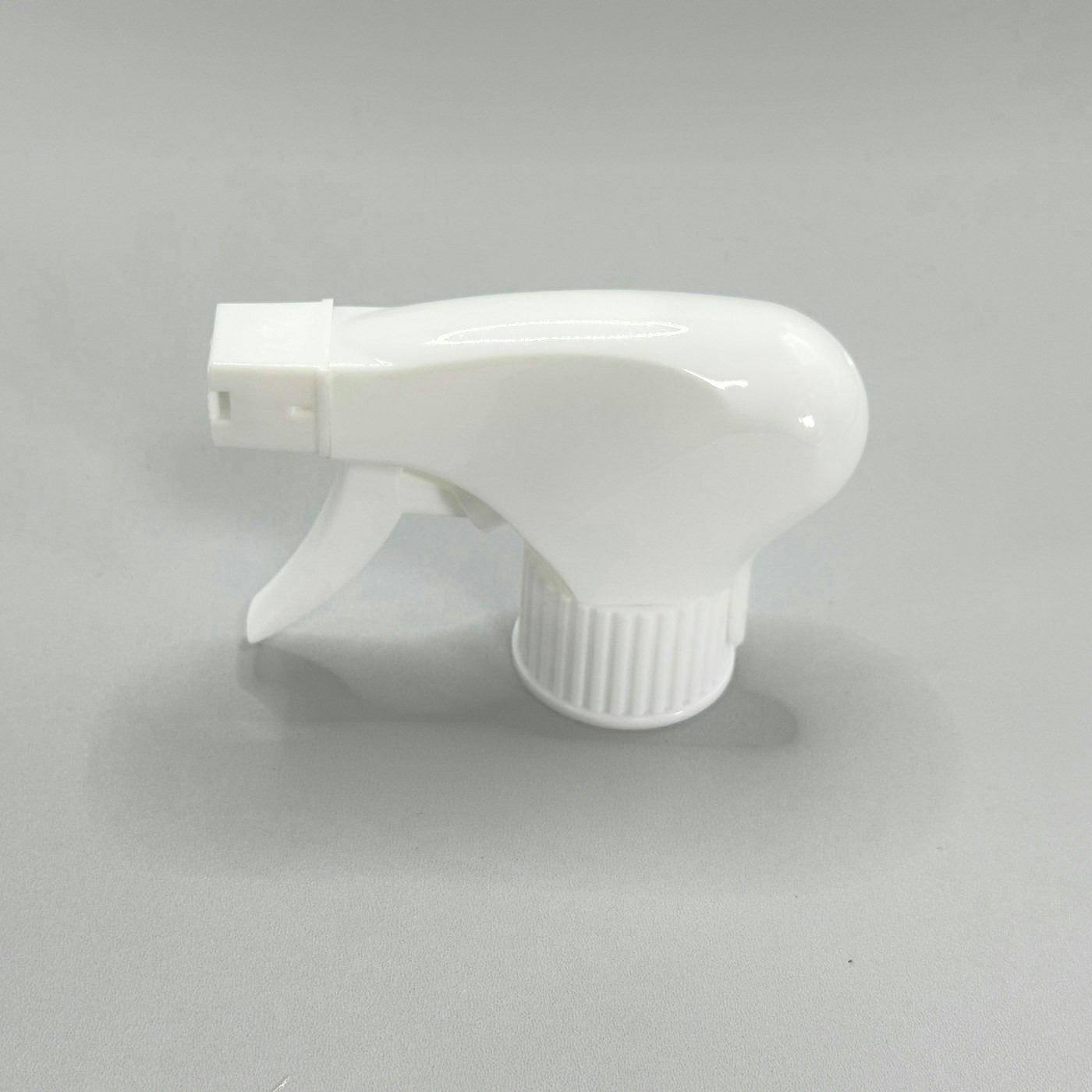 28/415 Ratchet 1.0-1.2cc Trigger Sprayer for Furniture Polish
